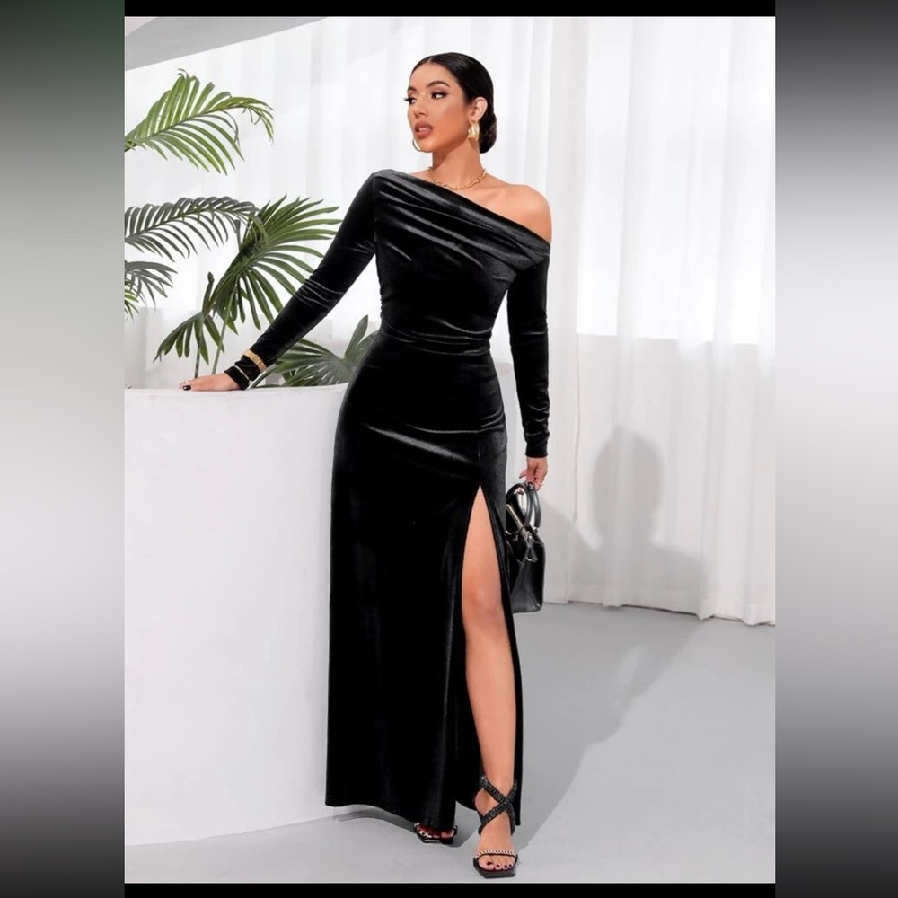 Long sleeve velvet formal gown.